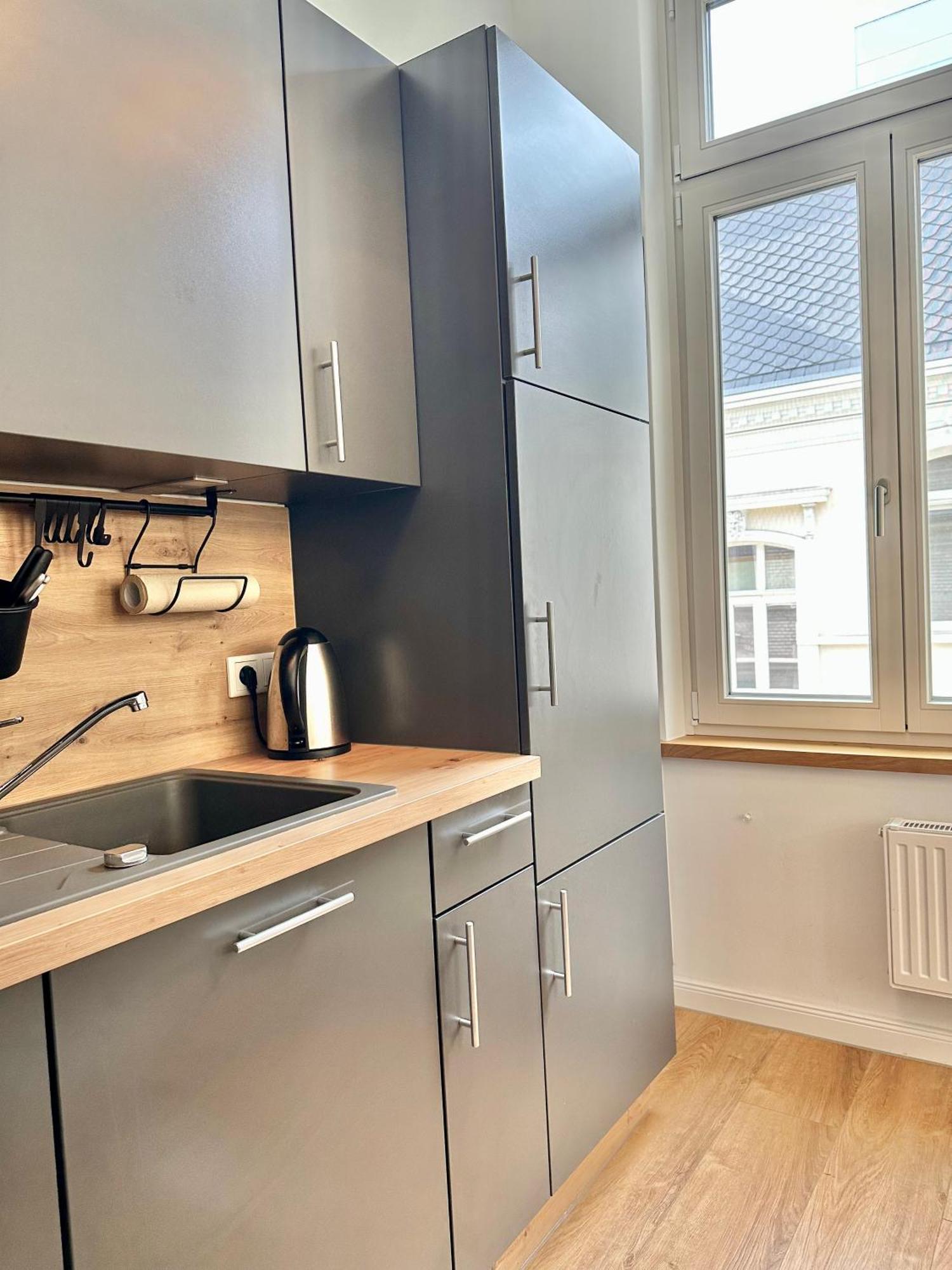 Modernes City-Apartment Mit Blick In Den Park Und 2 Baeder H9 Oldenburg Esterno foto